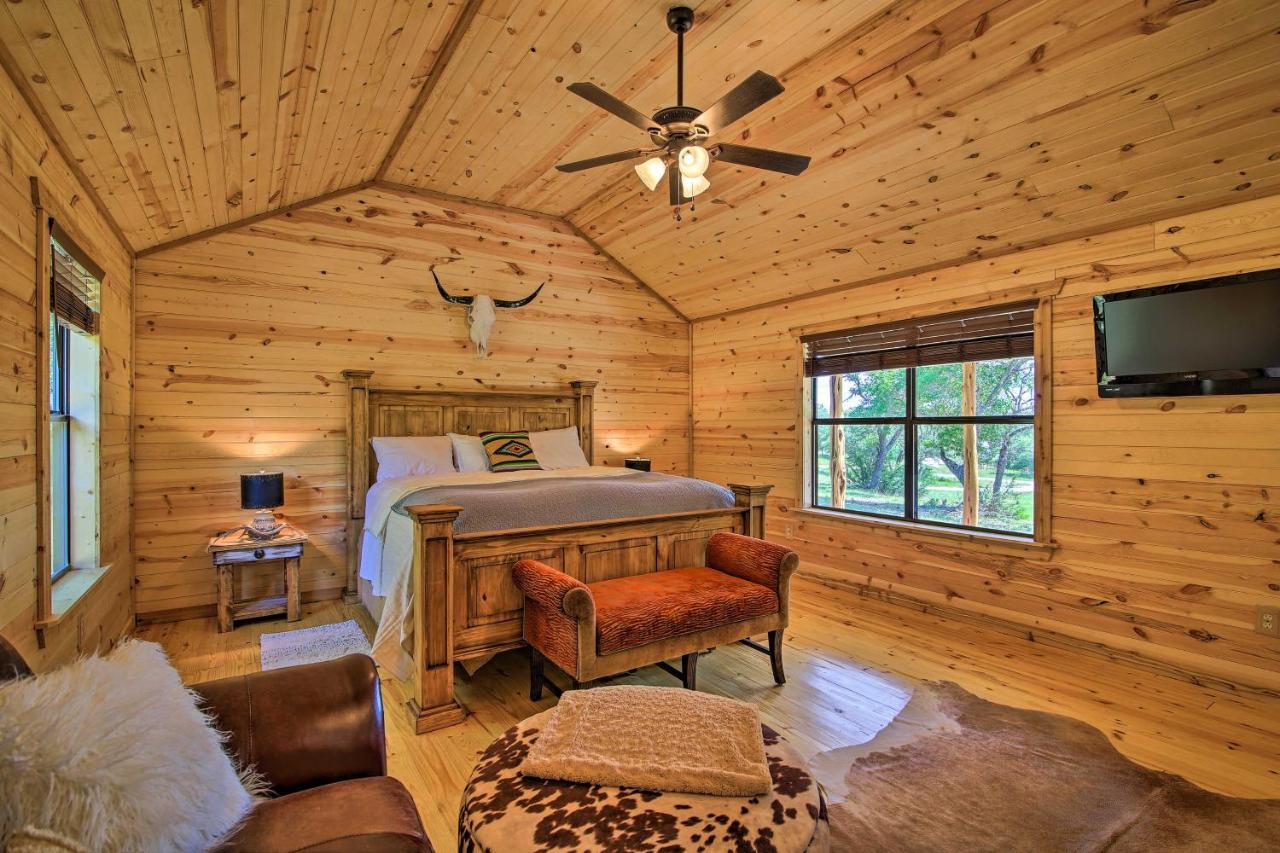 Rustic-Chic Country Cabin - 10 Mi To Main Street! Fredericksburg Exterior foto