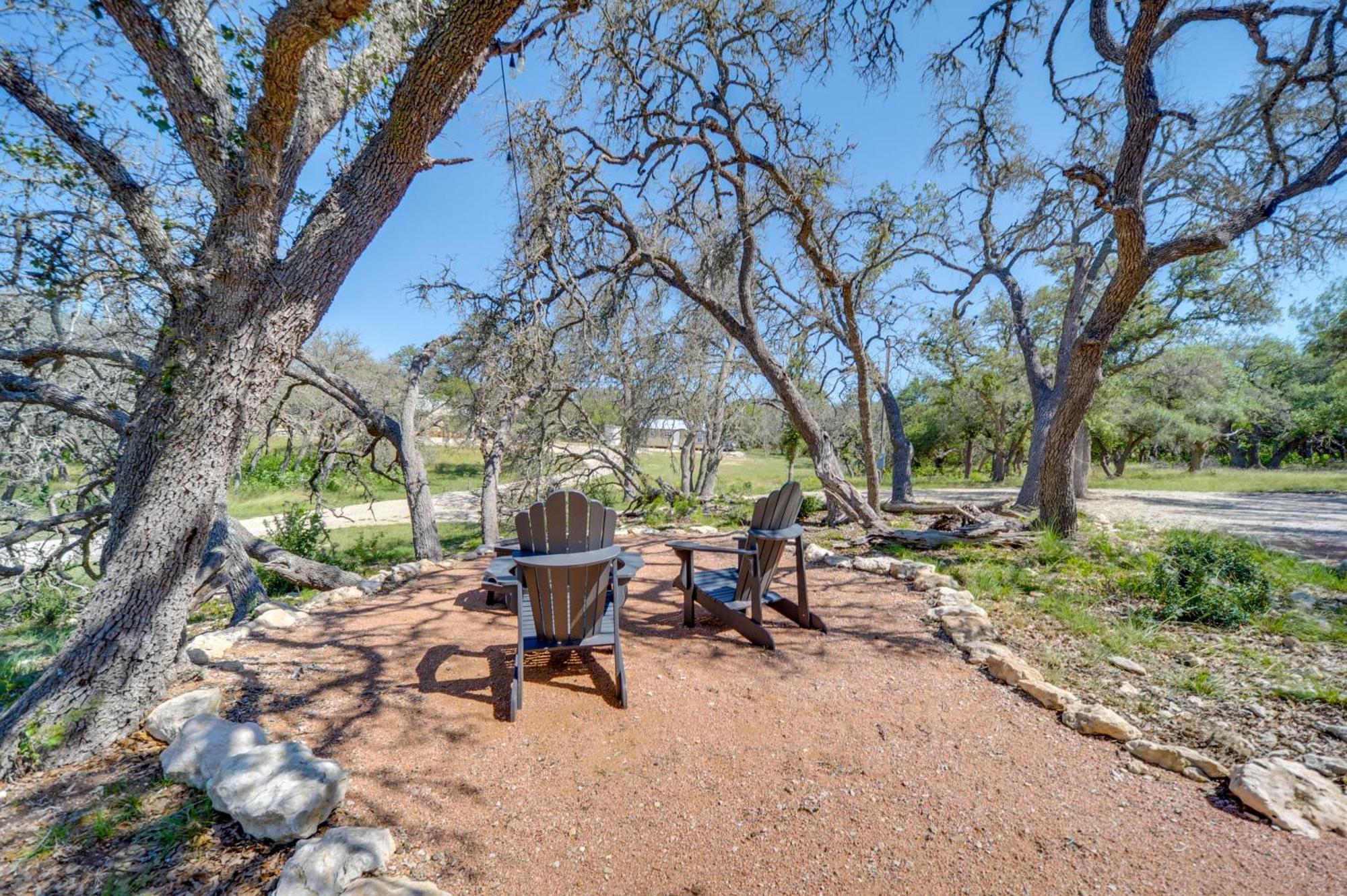 Rustic-Chic Country Cabin - 10 Mi To Main Street! Fredericksburg Exterior foto